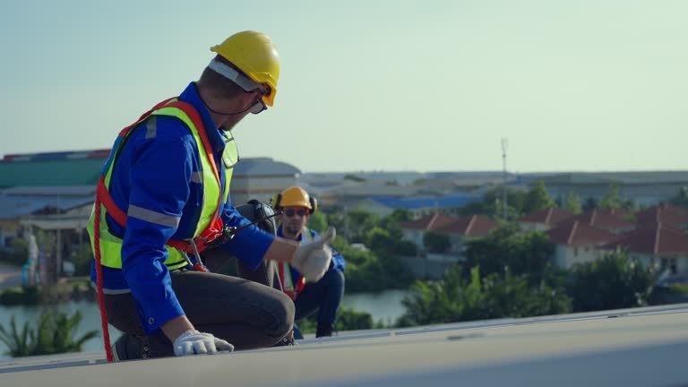 Best Wood Shake Roofing  in Navarre, OH
